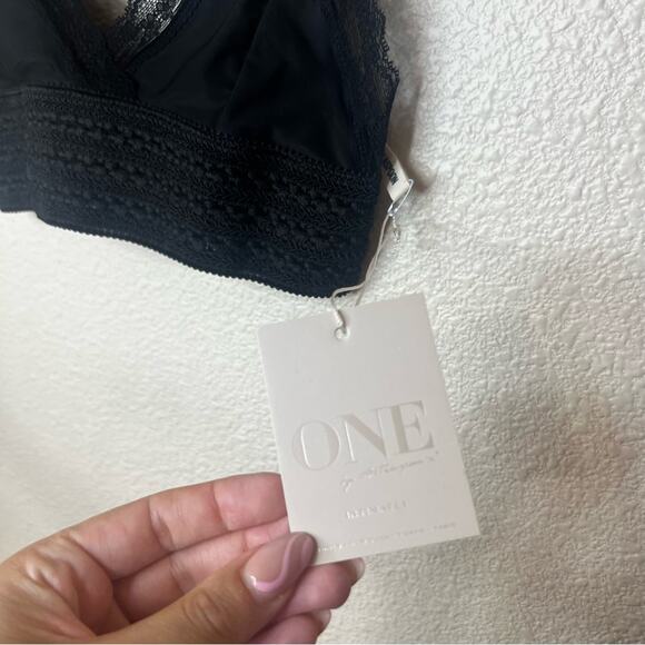 One teaspoon black fox bodice triangle lace bralette Top NEW EXTRA SMALL XS - Picture 7 of 8